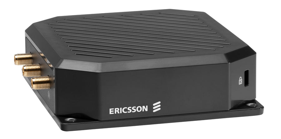 Cradlepoint S400 Compact IoT Router, LTE CAT 6, Secure Connect SASE, 3 Year Essentials NetCloud WiFi (300 Mbps modem), with AC power supply & antennas